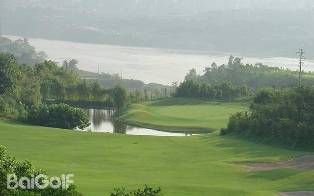 重庆红鼎 佰富1晚2场球 百高(baigolf 高尔夫球场预订,高尔夫